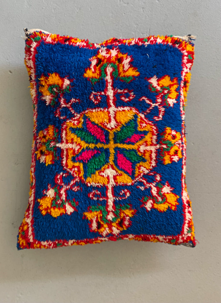 Kalaat M'Gouna's Vintage Pillow - Salam Hello